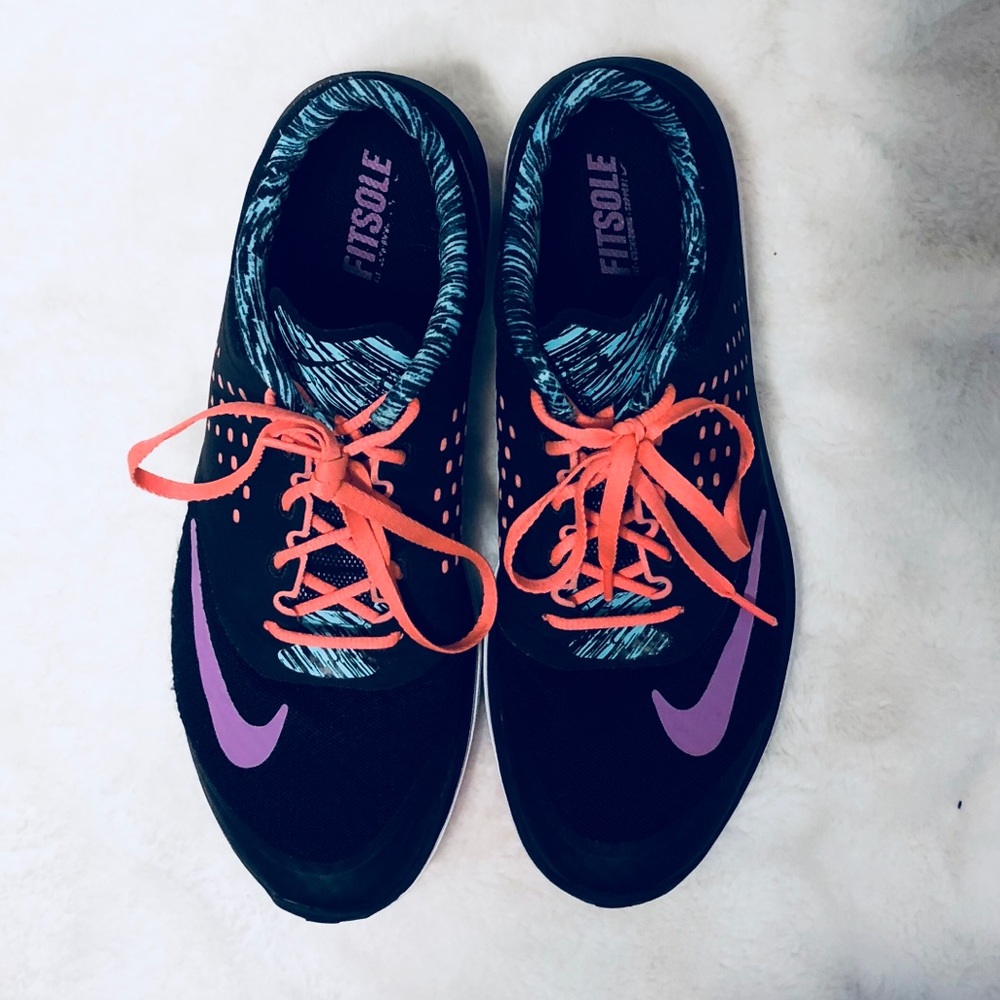 Nike Fitsole Athletic Shoes